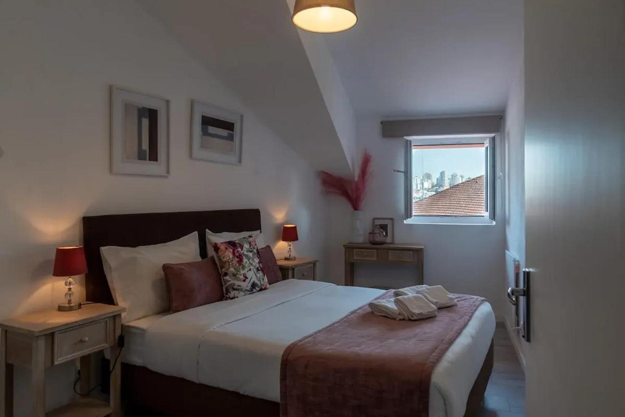 Stylish In Porto, Balcony. Appartamento *