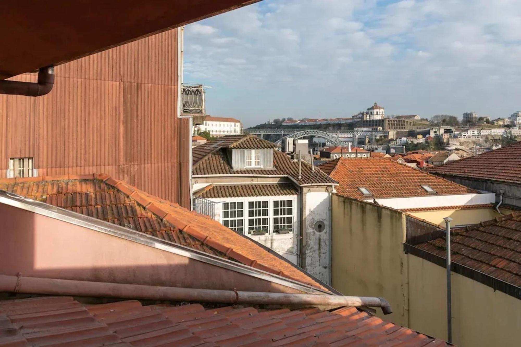 Apartment Stylish In Porto, Balcony.