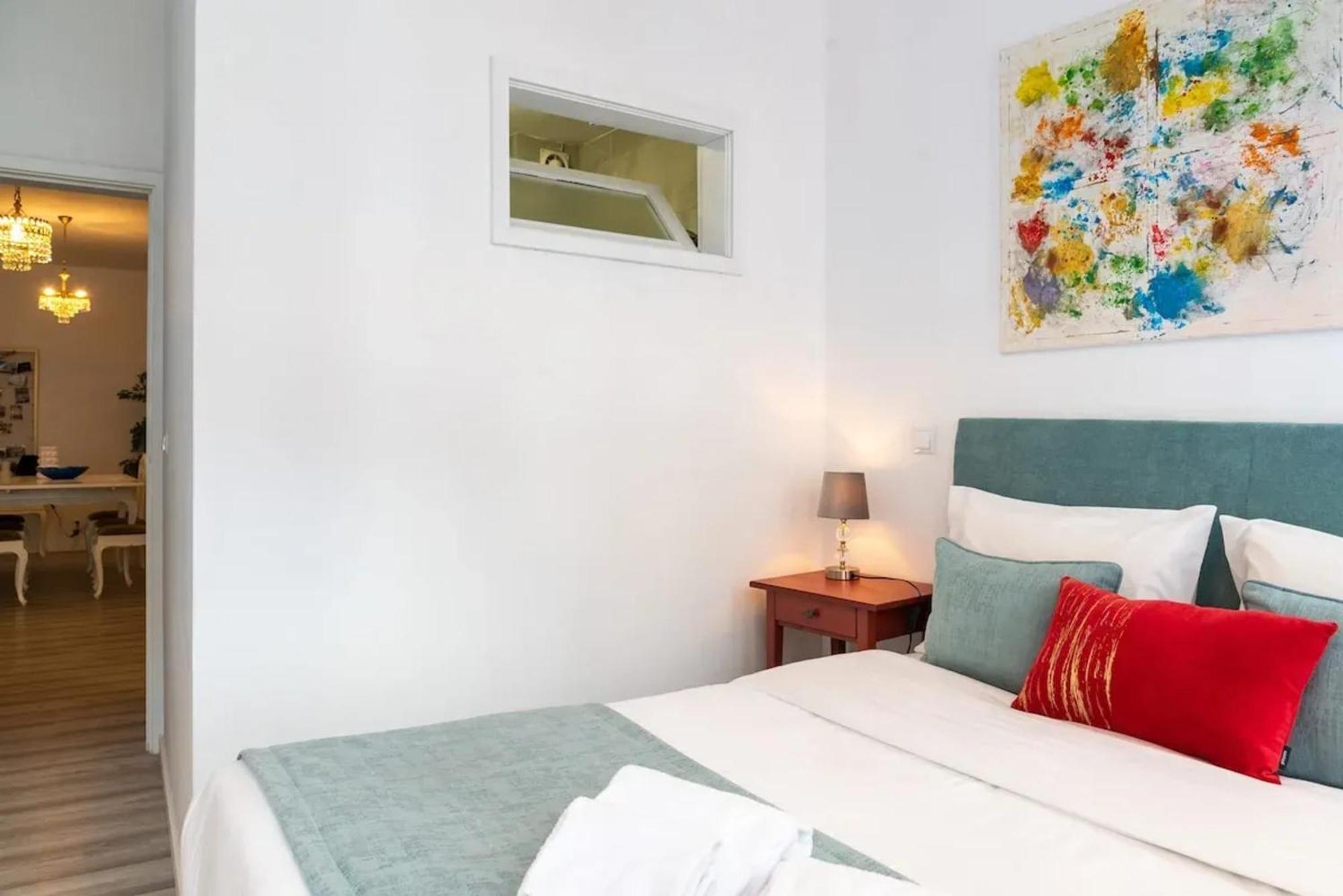Stylish In Porto, Balcony. Apartment *